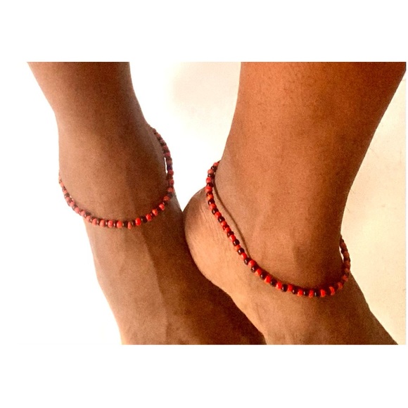 A pair of black and red Beaded anklets - Picture 2 of 3